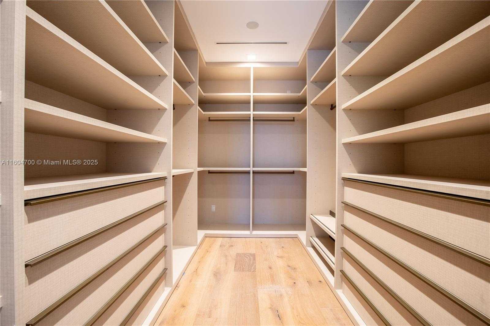 Small Image of 345 WEST 46TH ST #345, Miami Beach Number 45