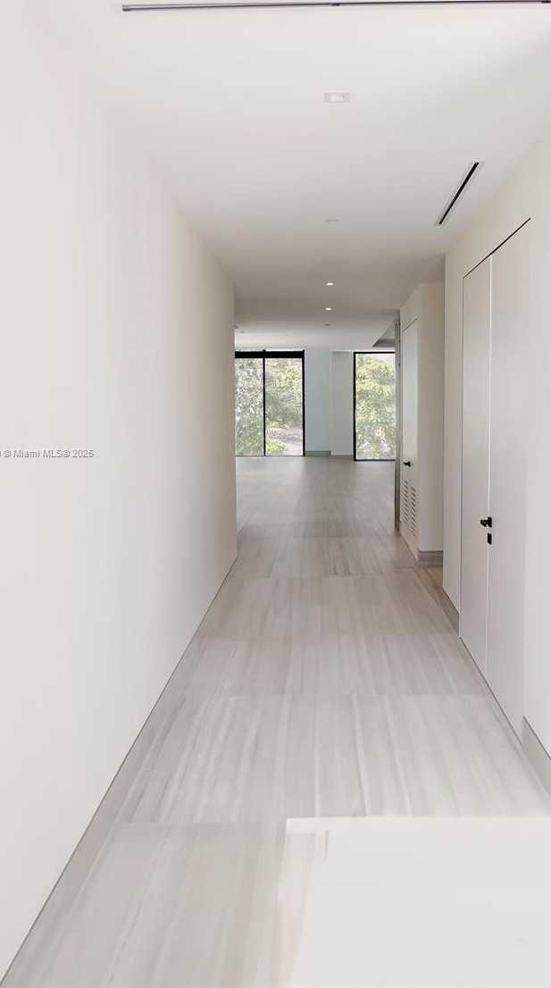 Small Image of 345 WEST 46TH ST #345, Miami Beach Number 6