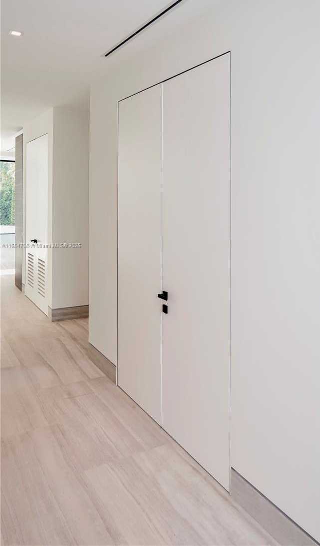 Small Image of 345 WEST 46TH ST #345, Miami Beach Number 7