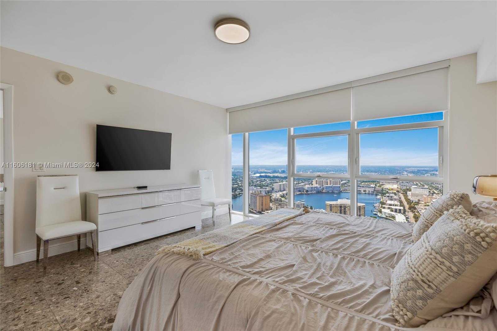Small Image of 1830 SOUTH OCEAN DR #4107, Hallandale Beach Number 13