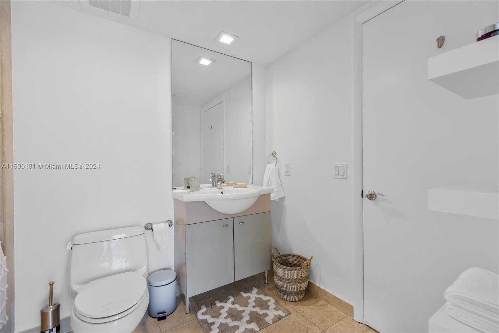 Small Image of 1830 SOUTH OCEAN DR #4107, Hallandale Beach Number 14