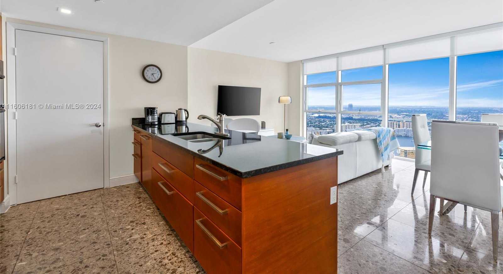 Small Image of 1830 SOUTH OCEAN DR #4107, Hallandale Beach Number 3