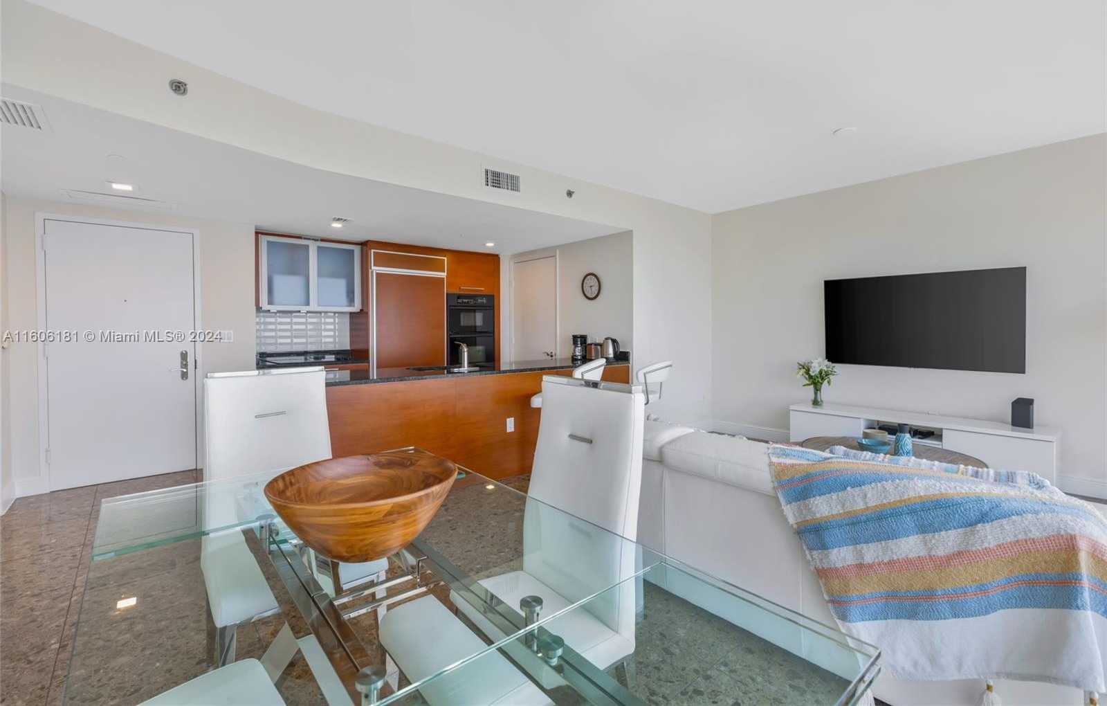 Small Image of 1830 SOUTH OCEAN DR #4107, Hallandale Beach Number 6