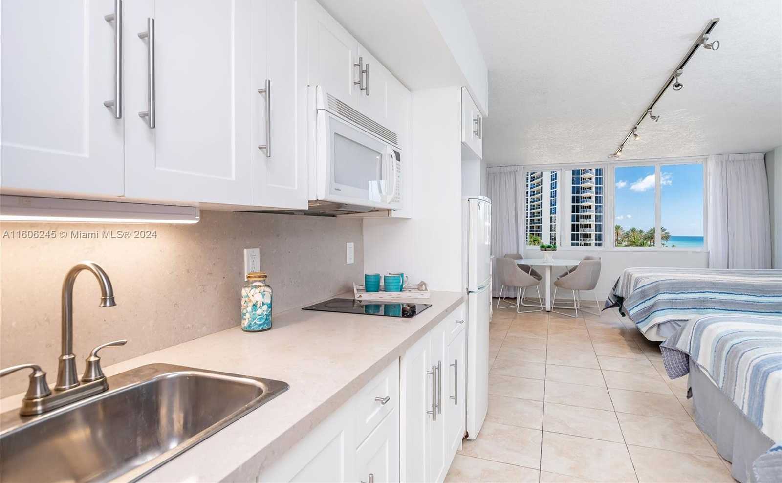 Small Image of 19201 COLLINS AVE #318, Sunny Isles Beach Number 18