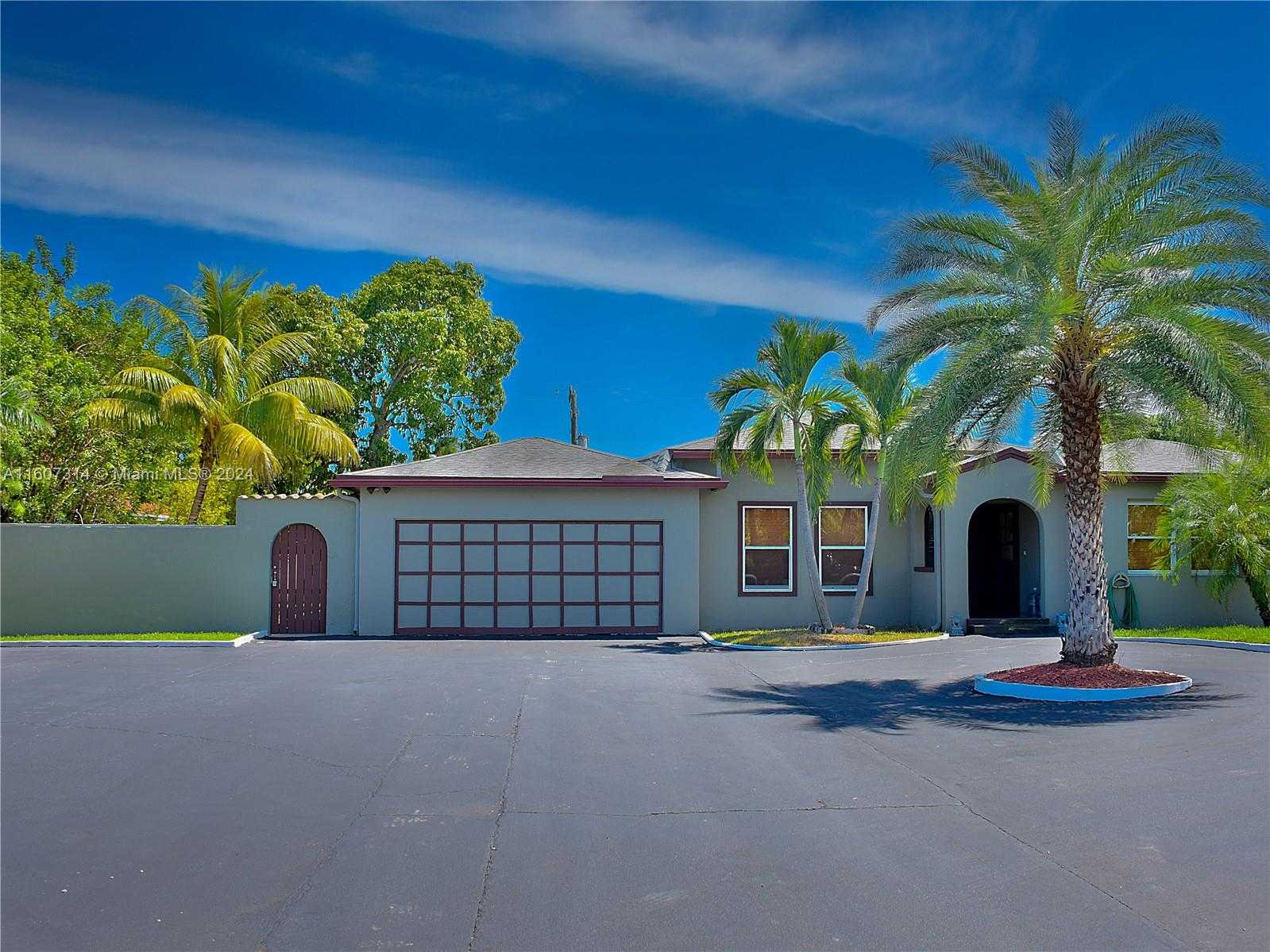 Small Image of 2514 #1, Hollywood Number 6