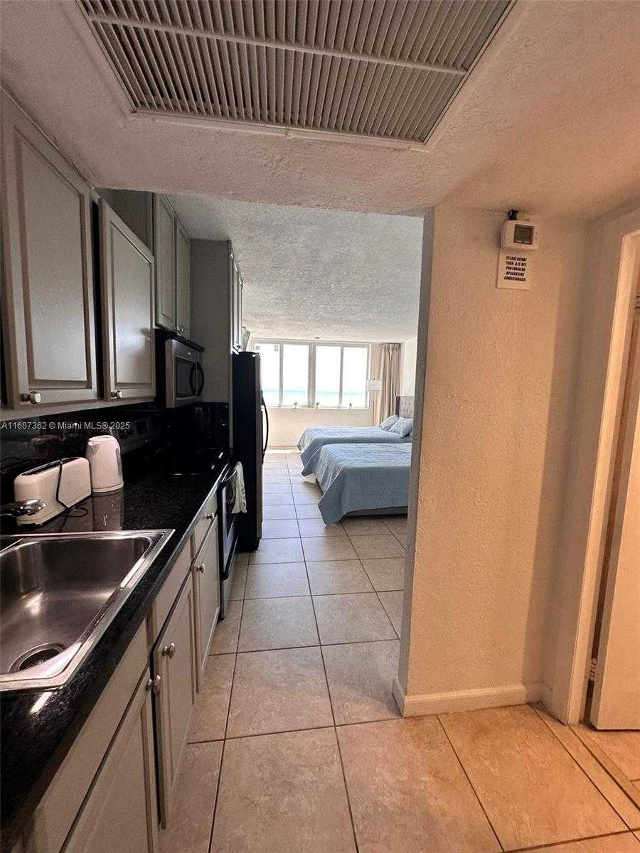 Small Image of 19201 COLLINS AVE #248, Sunny Isles Beach Number 25