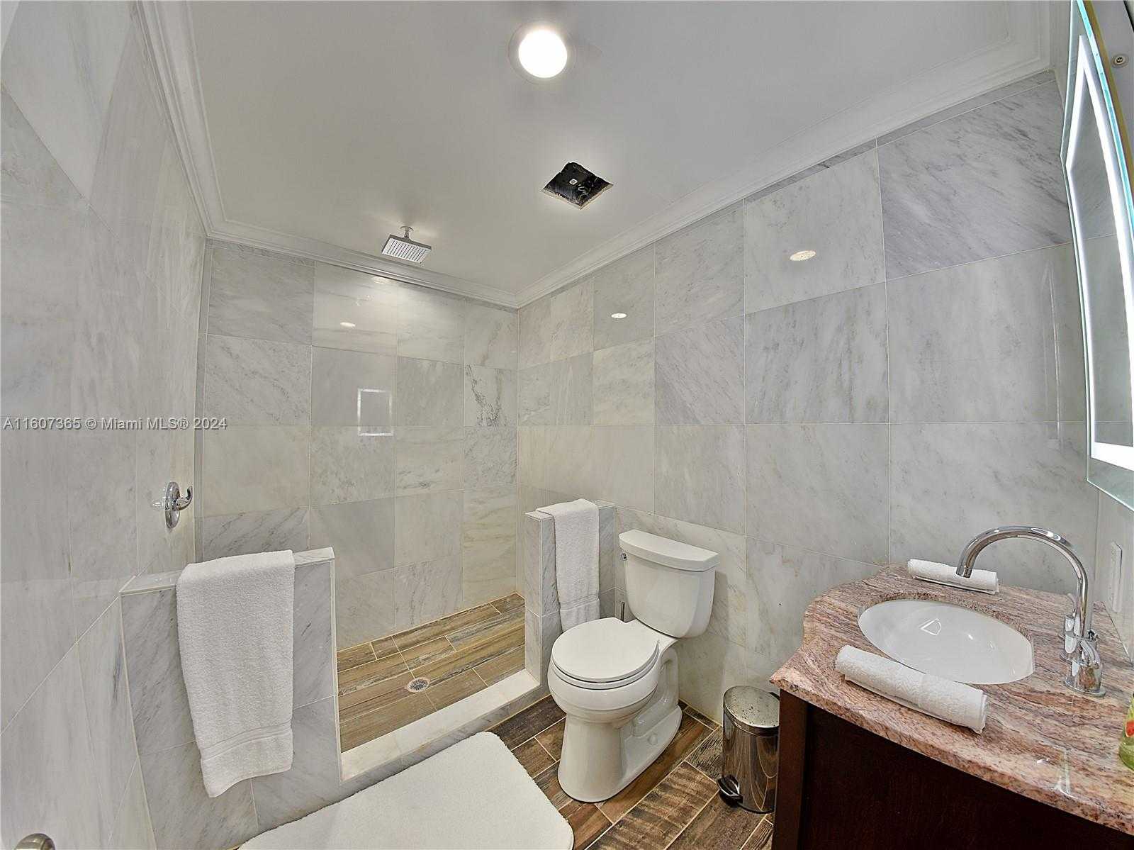 Small Image of Hollywood Number 9