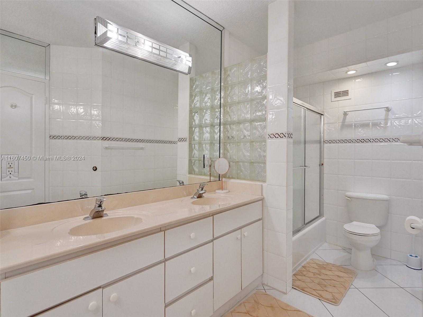 Small Image of 3725 SOUTH OCEAN DR #1506, Hollywood Number 12