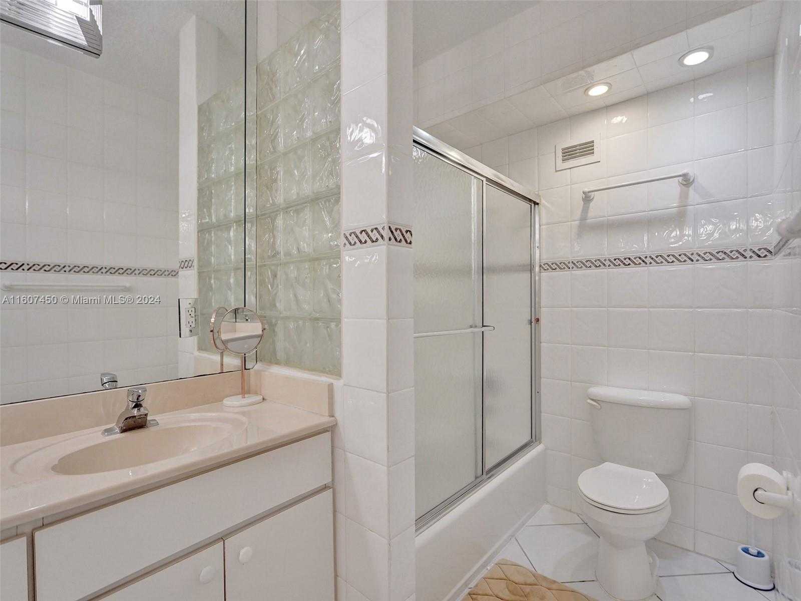 Small Image of 3725 SOUTH OCEAN DR #1506, Hollywood Number 15