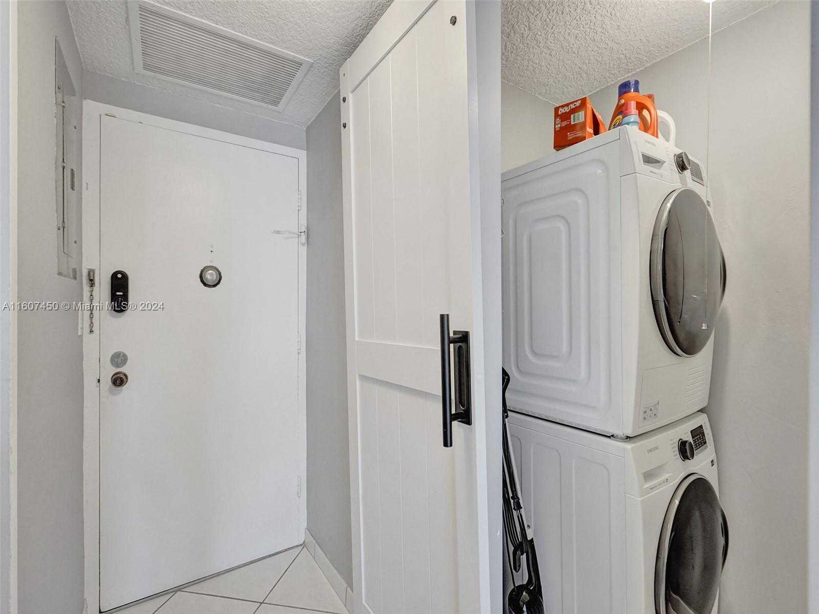 Small Image of 3725 SOUTH OCEAN DR #1506, Hollywood Number 5