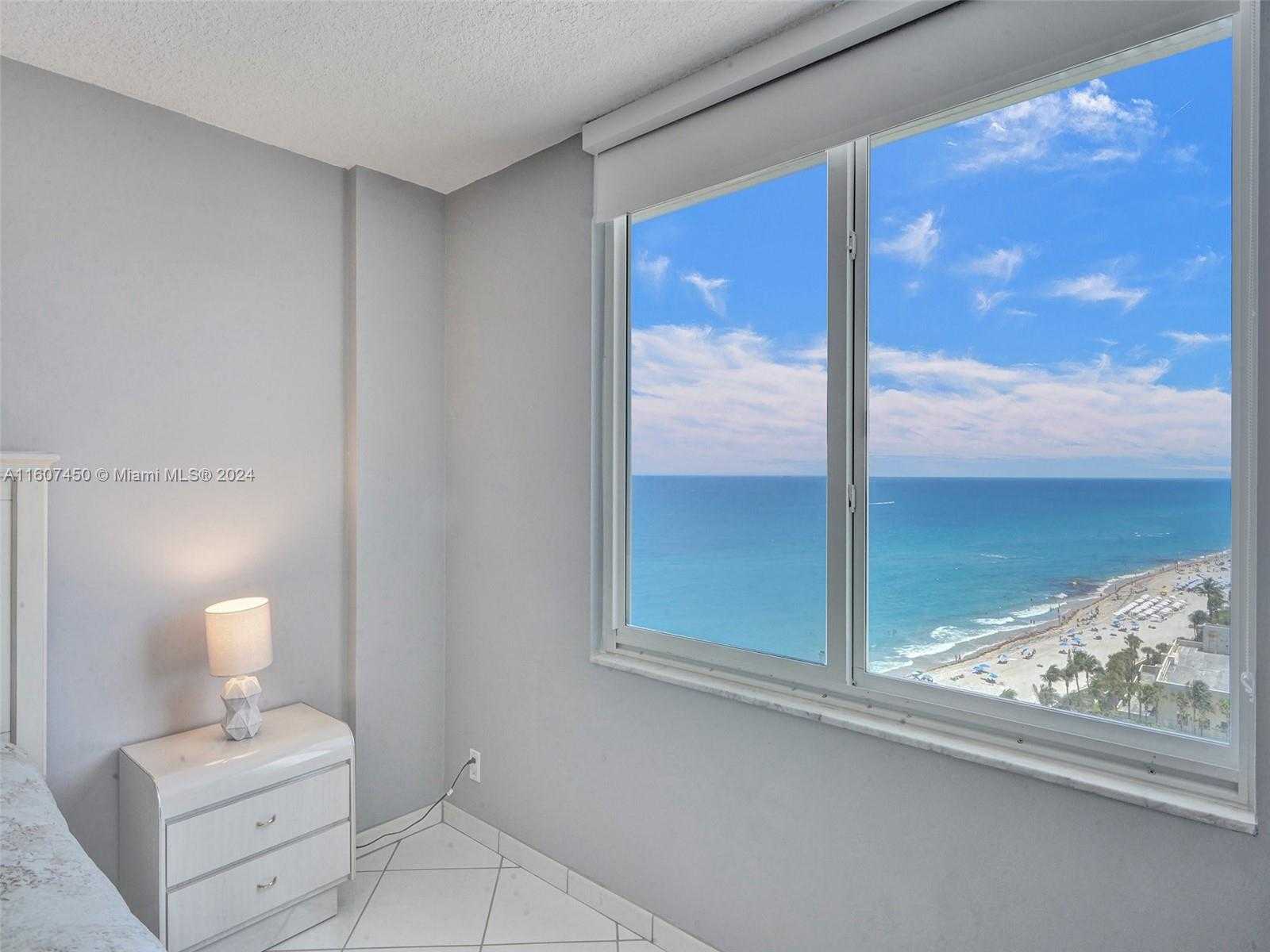 Small Image of 3725 SOUTH OCEAN DR #1506, Hollywood Number 9