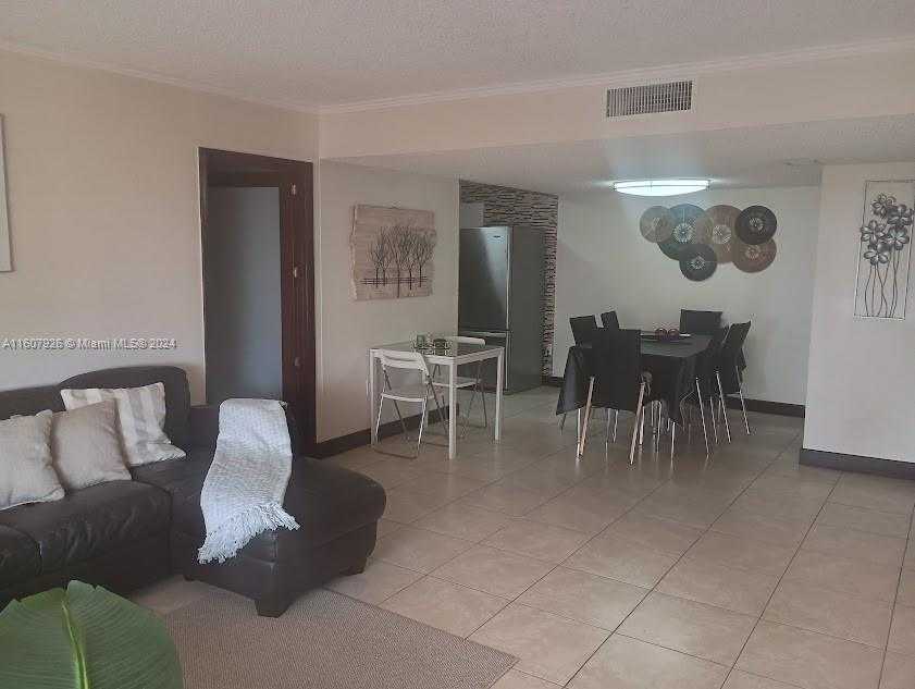 Small Image of 200 178TH DR #612, Sunny Isles Beach Number 6