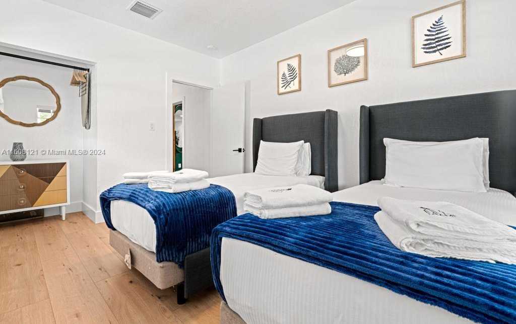 Small Image of 3902 NORTH WEST 3RD AVE, Miami Number 9