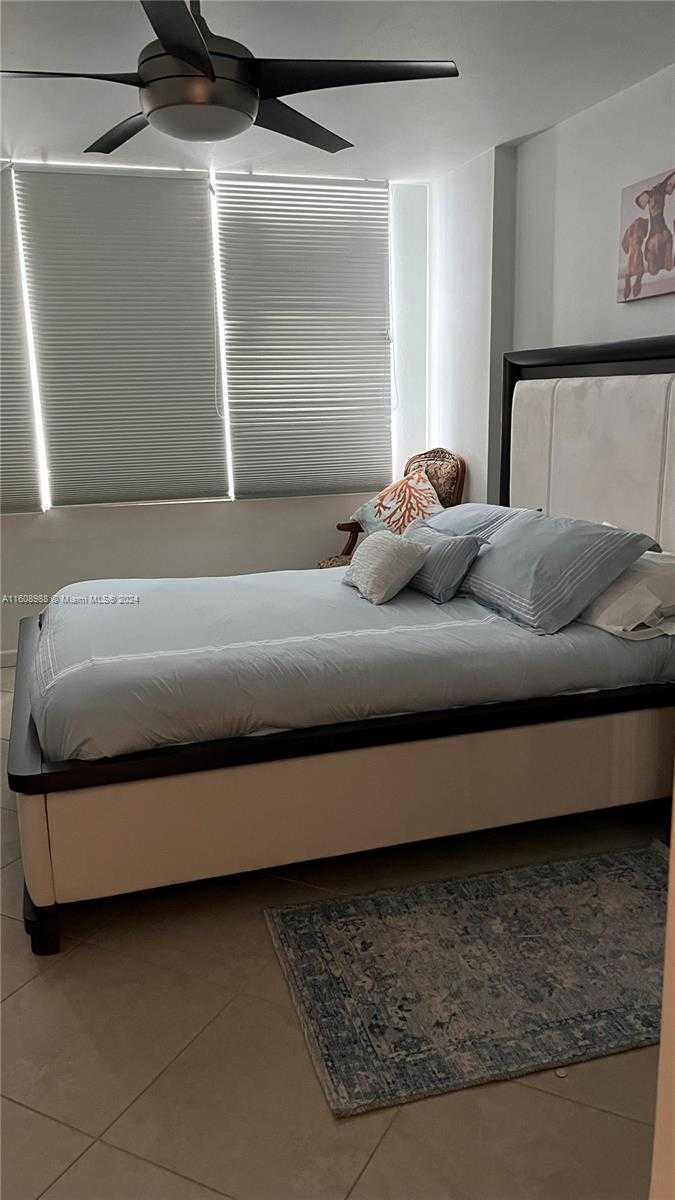 Small Image of 2751 SOUTH OCEAN DR #406S, Hollywood Number 9
