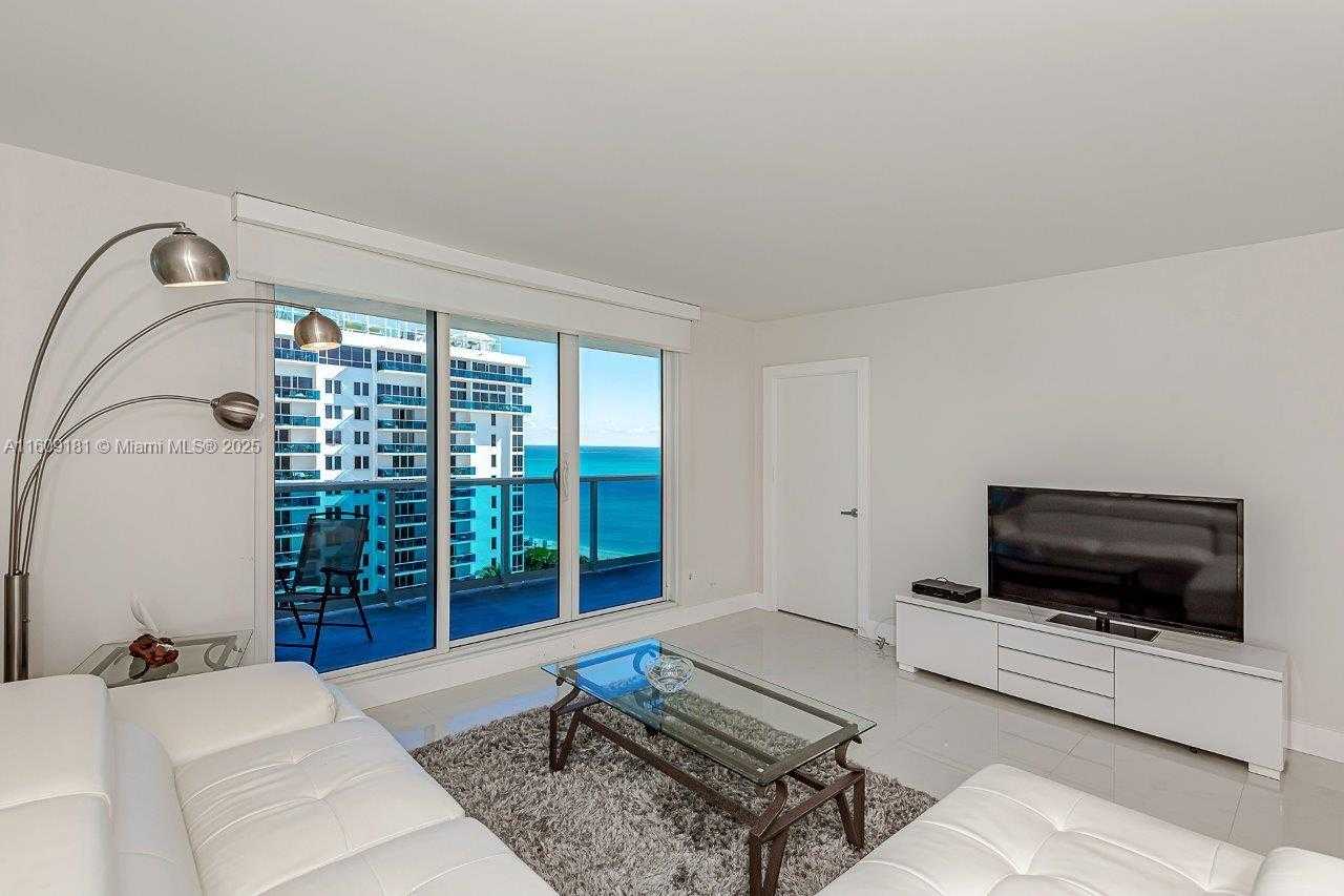Small Image of 2301 Collins Ave, Miami Beach, FL 33139, USA Number 23