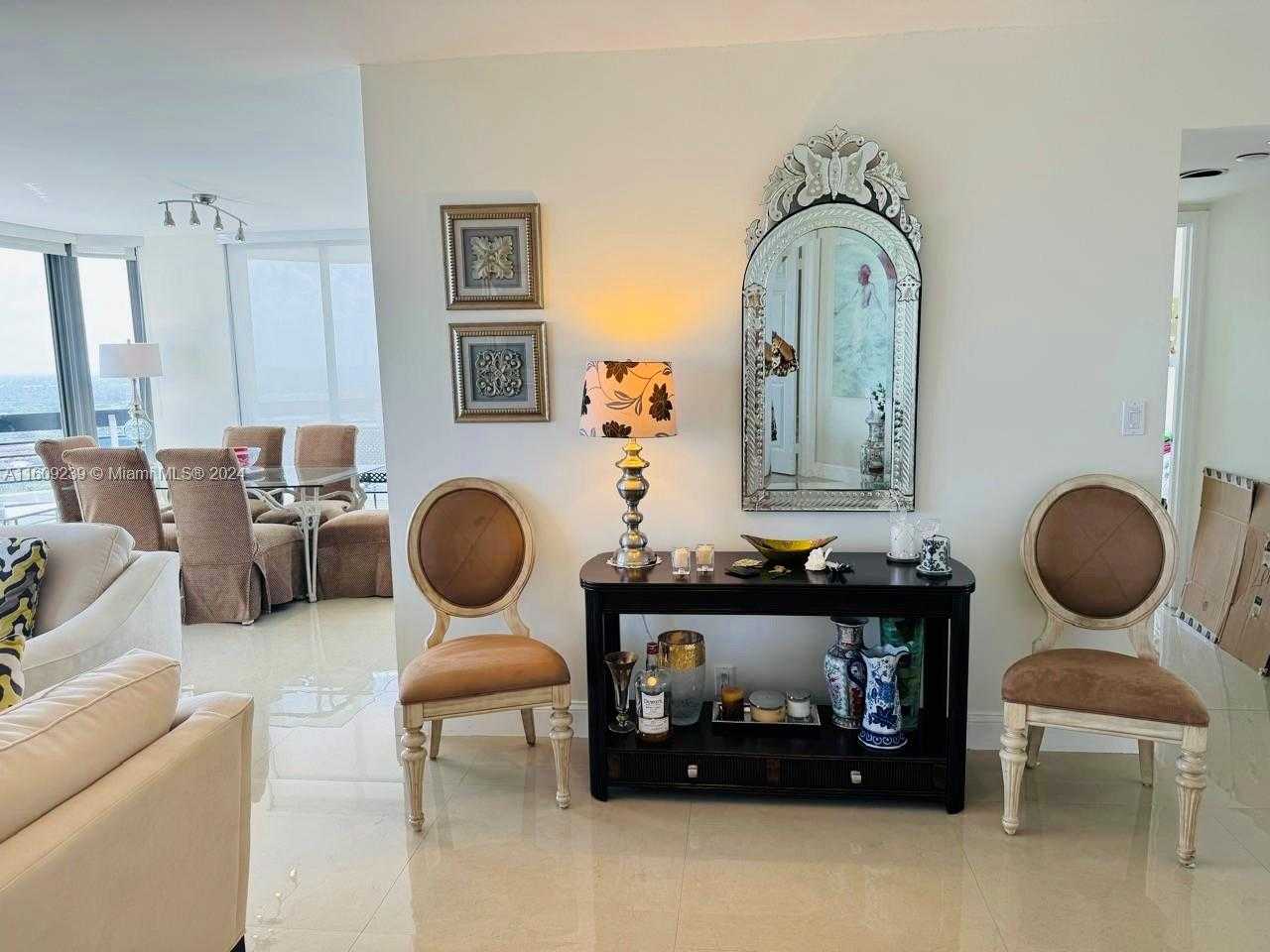 Small Image of 3530 MYSTIC POINTE DR #LPH05, Aventura Number 5