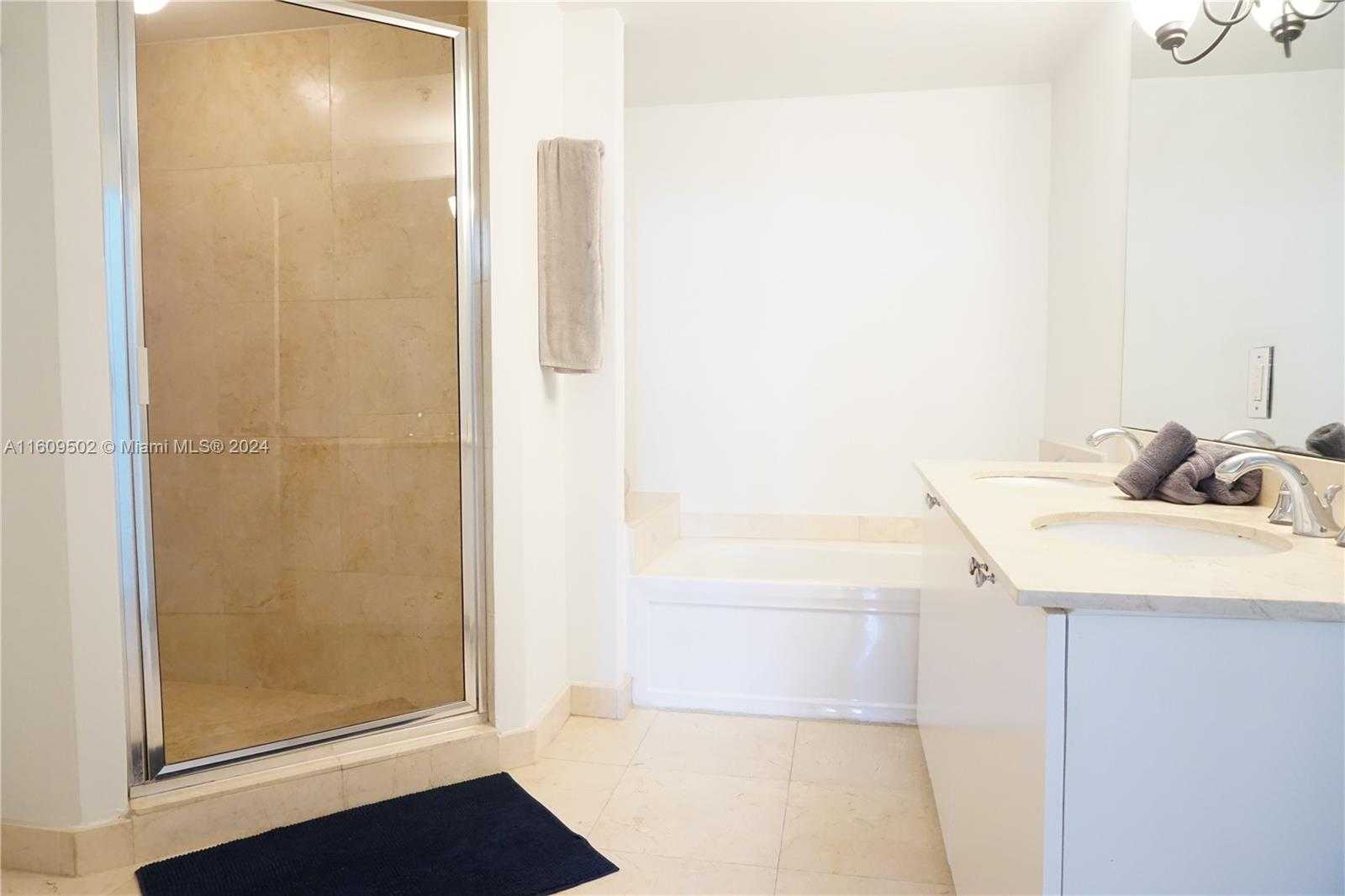 Small Image of 17555 ATLANTIC BLVD #606, Sunny Isles Beach Number 10