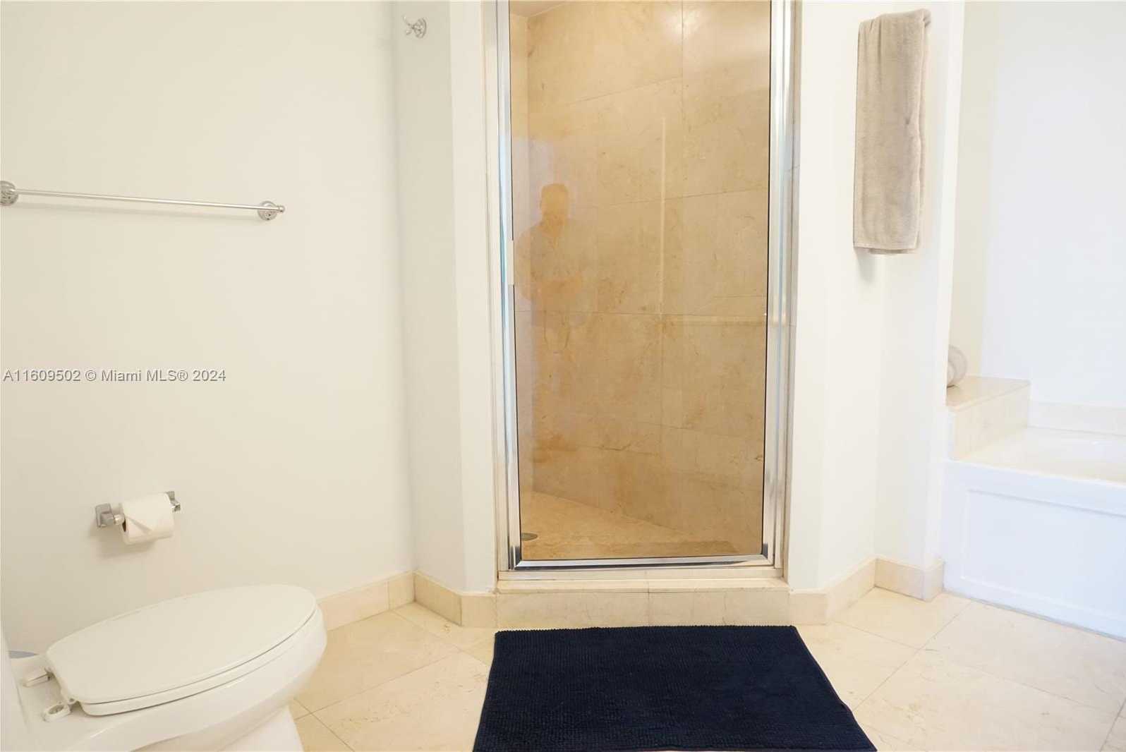 Small Image of 17555 ATLANTIC BLVD #606, Sunny Isles Beach Number 11