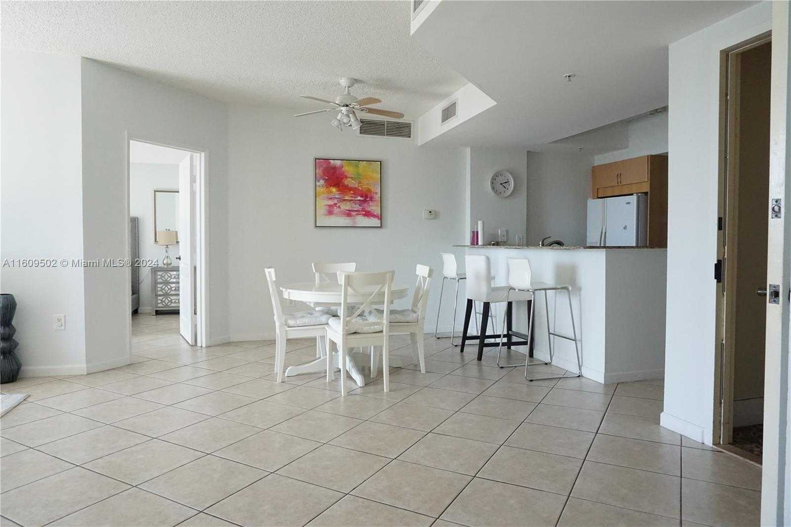 Small Image of 17555 ATLANTIC BLVD #606, Sunny Isles Beach Number 5