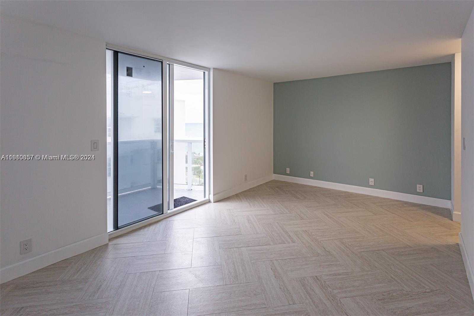 Small Image of 2401 Collins Ave, Miami Beach, FL 33140, USA Number 11