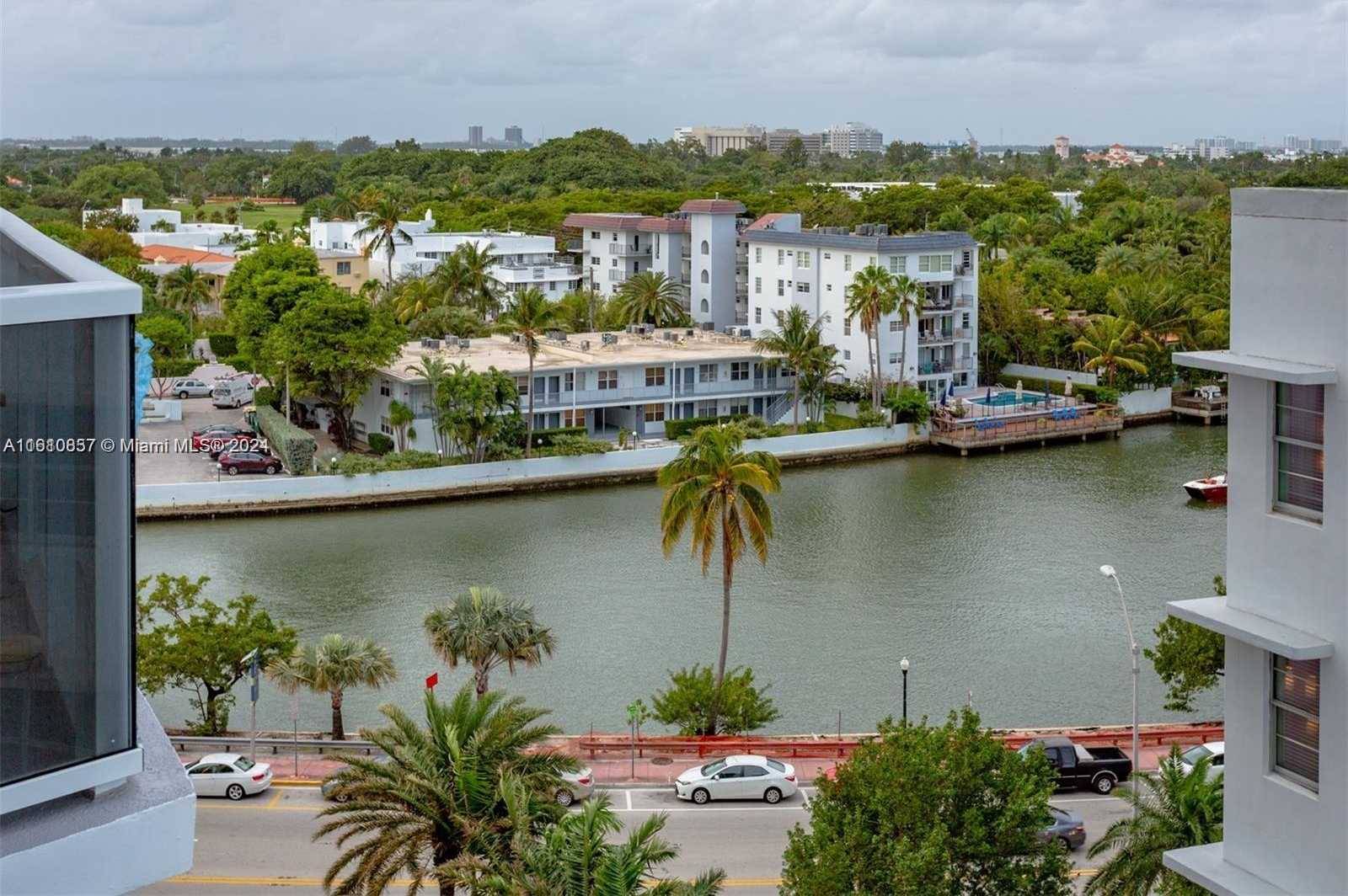 Small Image of 2401 Collins Ave, Miami Beach, FL 33140, USA Number 28