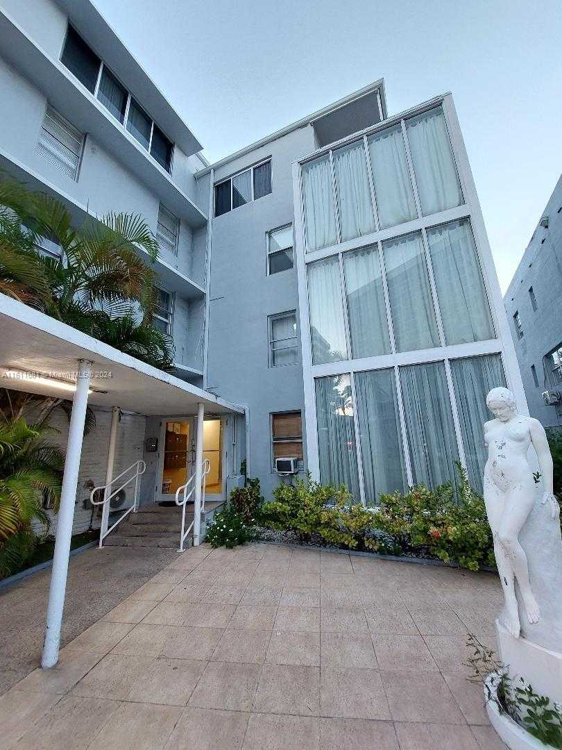 Small Image of 6767 INDIAN CREEK DR #2C, Miami Beach Number 19