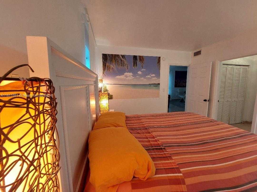 Small Image of 6767 INDIAN CREEK DR #2C, Miami Beach Number 9