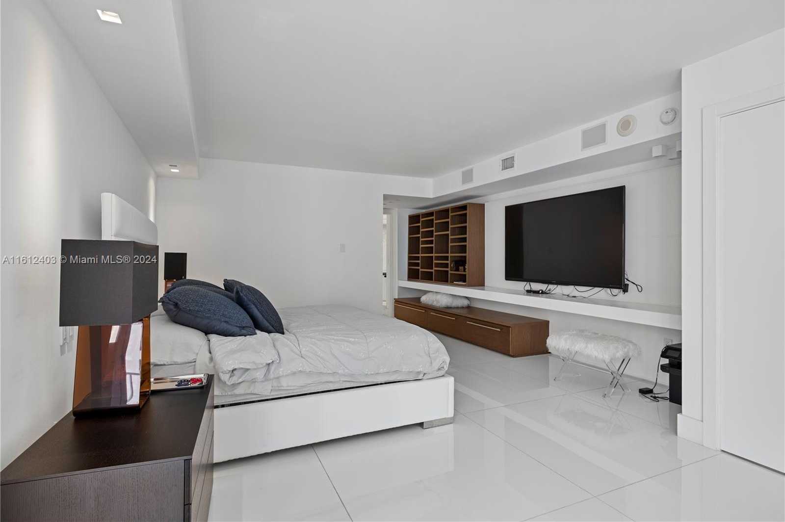 Small Image of 10155 COLLINS AVE #1210, Bal Harbour Number 21
