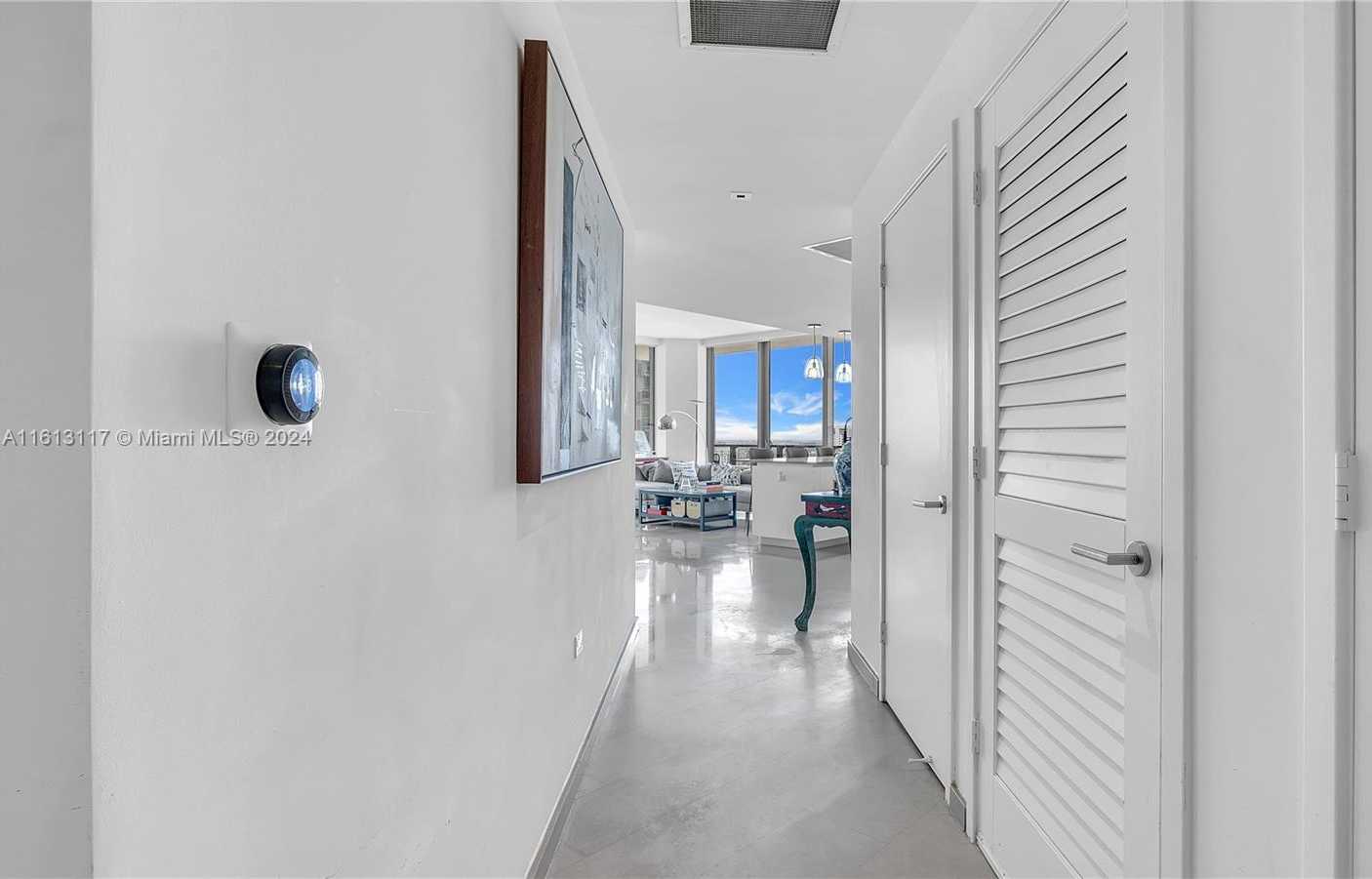 Small Image of 88 SOUTH WEST 7TH ST #2312, Miami Number 19