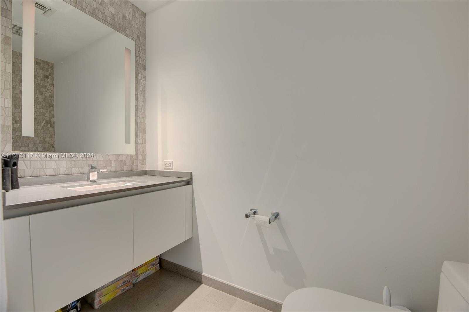 Small Image of 88 SOUTH WEST 7TH ST #2312, Miami Number 20