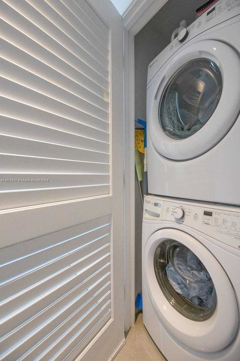 Small Image of 88 SOUTH WEST 7TH ST #2312, Miami Number 21