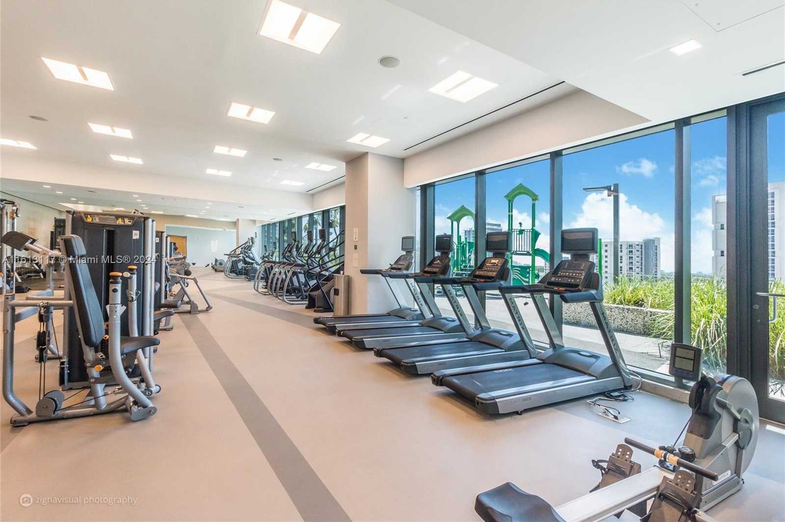 Small Image of 88 SOUTH WEST 7TH ST #2312, Miami Number 31