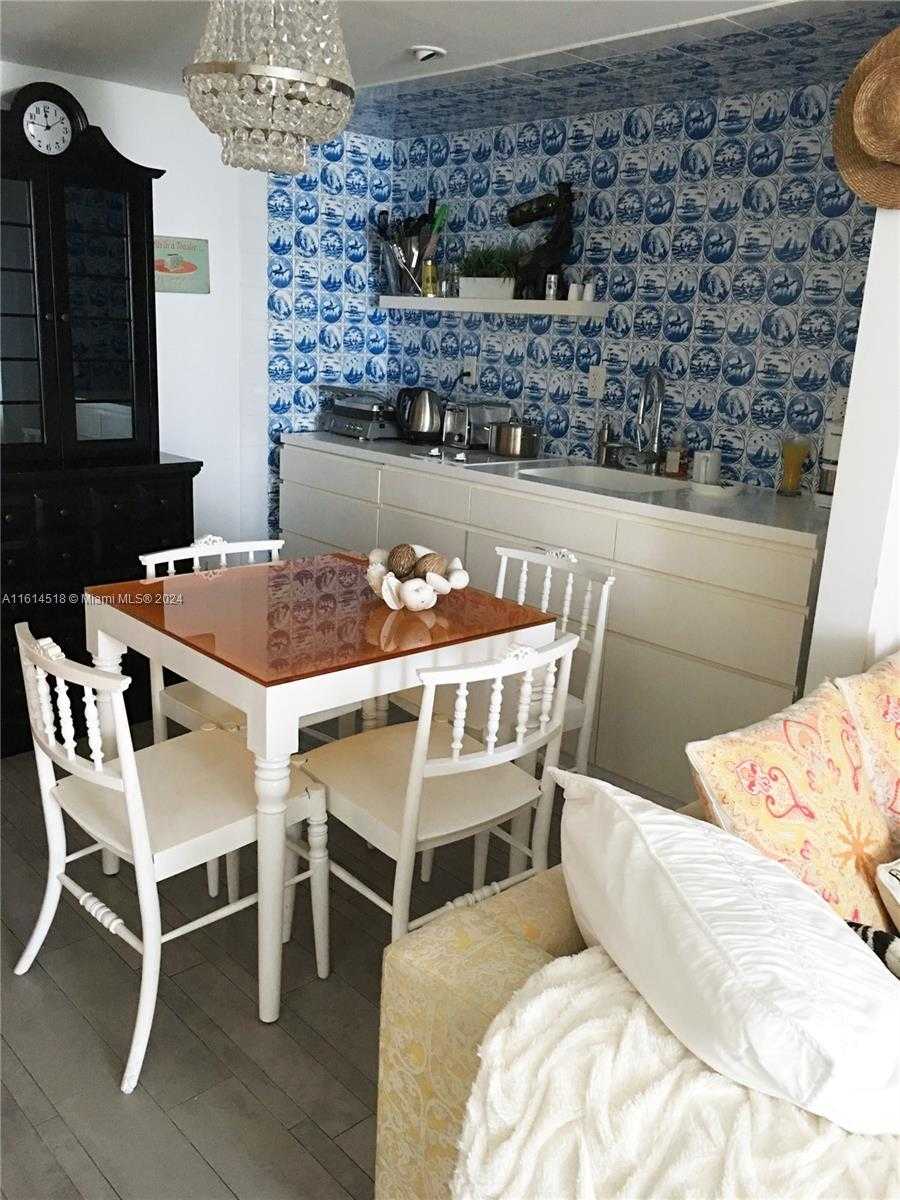 Small Image of 1100 WEST AVE #1004, Miami Beach Number 10