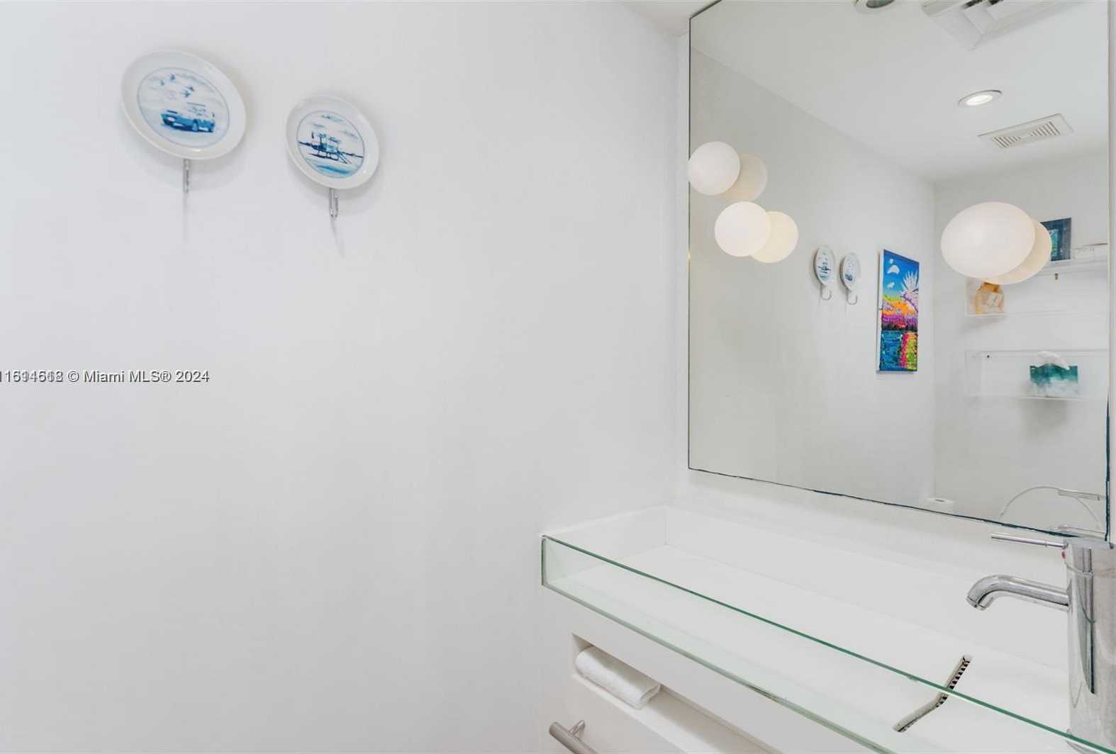 Small Image of 1100 WEST AVE #1004, Miami Beach Number 12