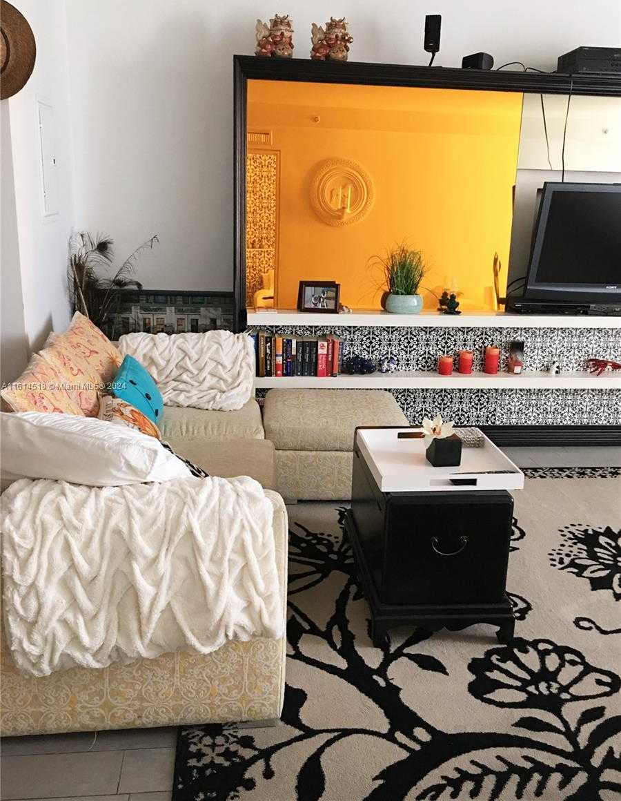 Small Image of 1100 WEST AVE #1004, Miami Beach Number 19