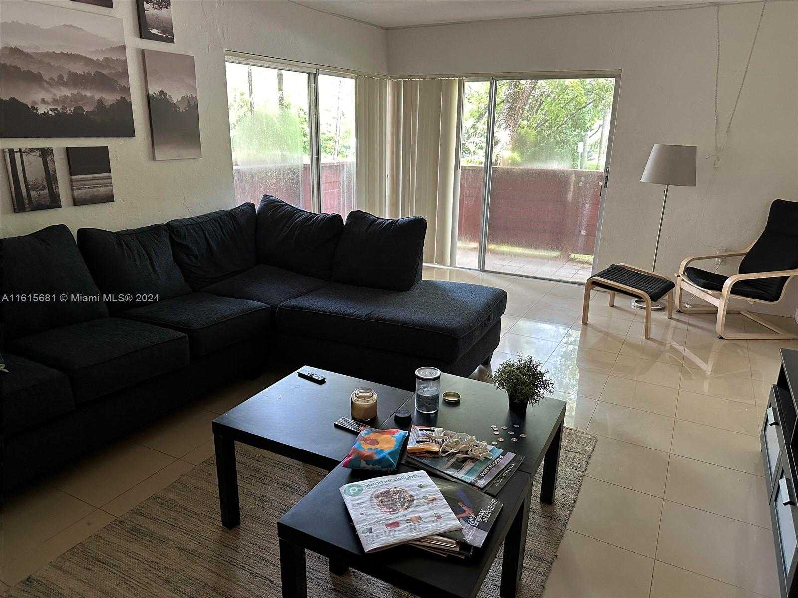 Small Image of 1205 MARIPOSA AVE #212, Coral Gables Number 2