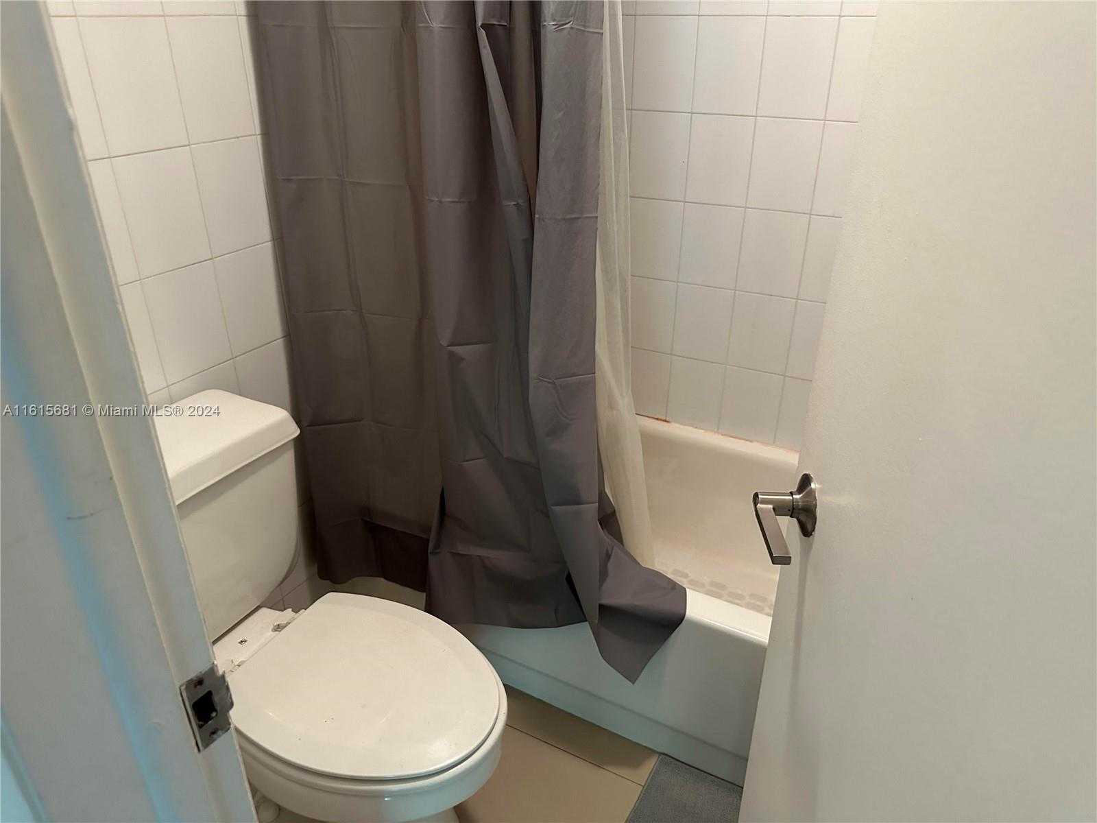 Small Image of 1205 MARIPOSA AVE #212, Coral Gables Number 7