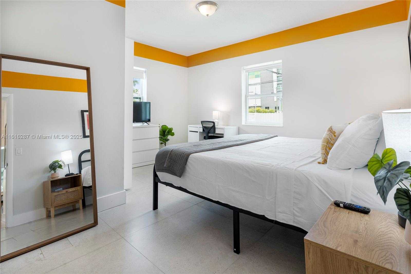 Small Image of 968 NORTH EAST 80TH ST, Miami Number 24