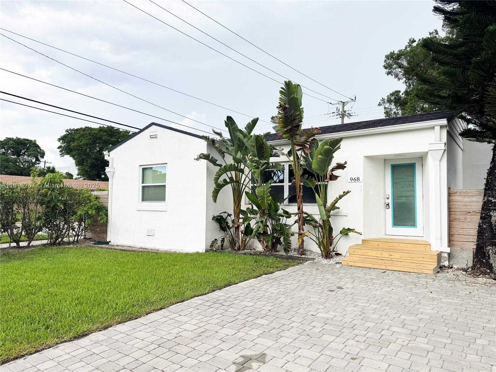 Small Image of 968 NORTH EAST 80TH ST, Miami Number 30