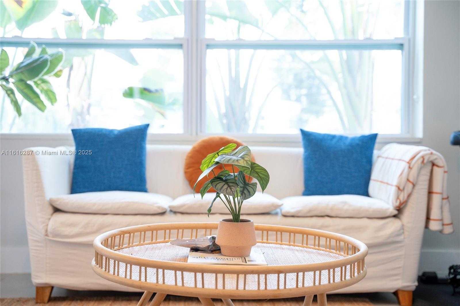 Small Image of 968 NORTH EAST 80TH ST, Miami Number 5