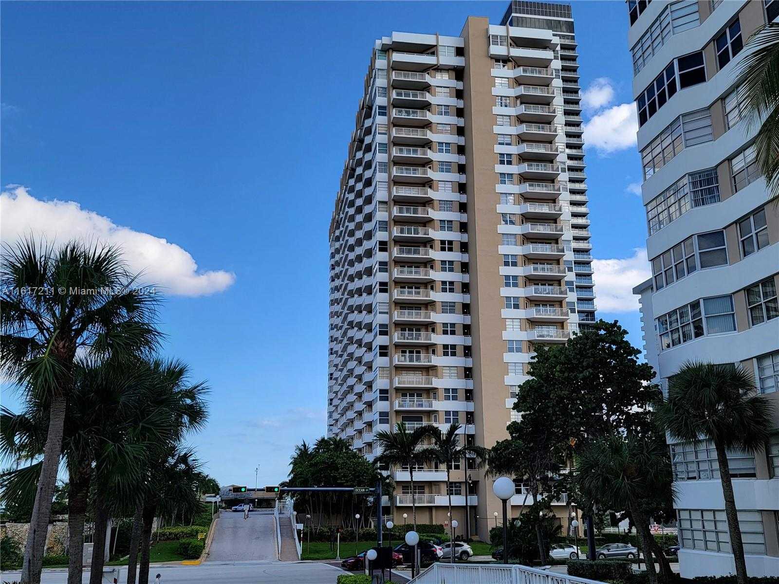 Small Image of 1980 SOUTH OCEAN DR #2C, Hallandale Beach Number 65