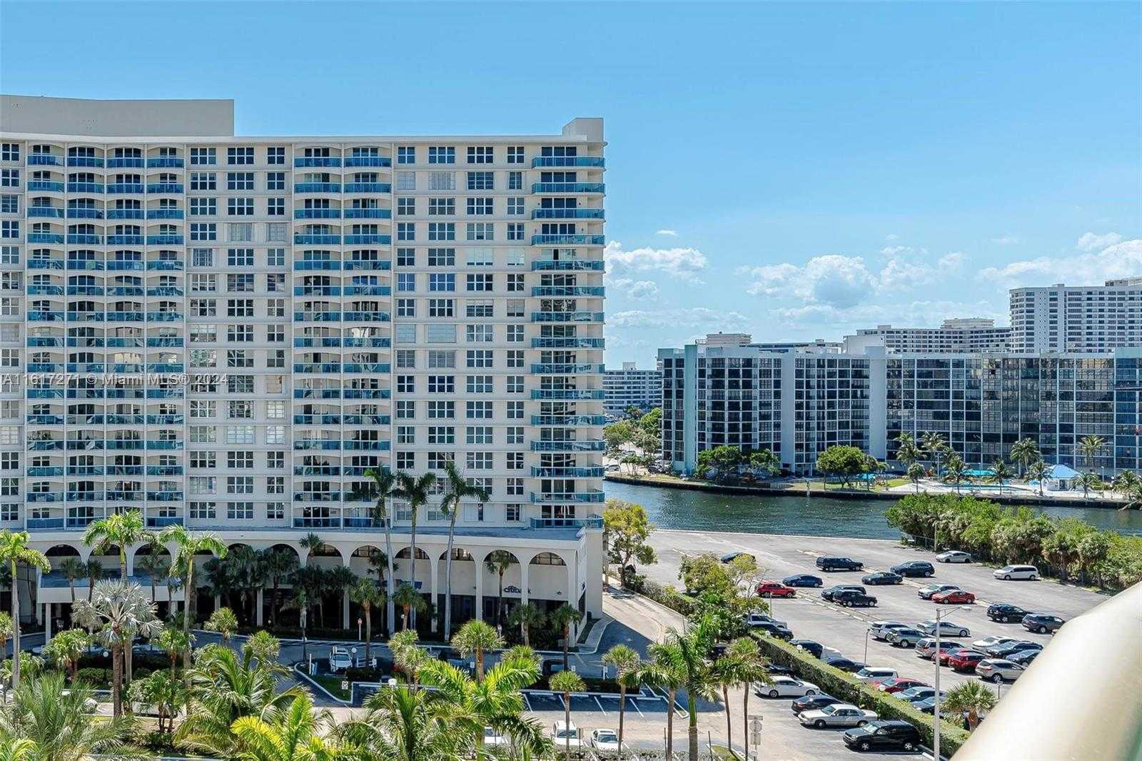 Small Image of 3801 SOUTH OCEAN DR #9T, Hollywood Number 2