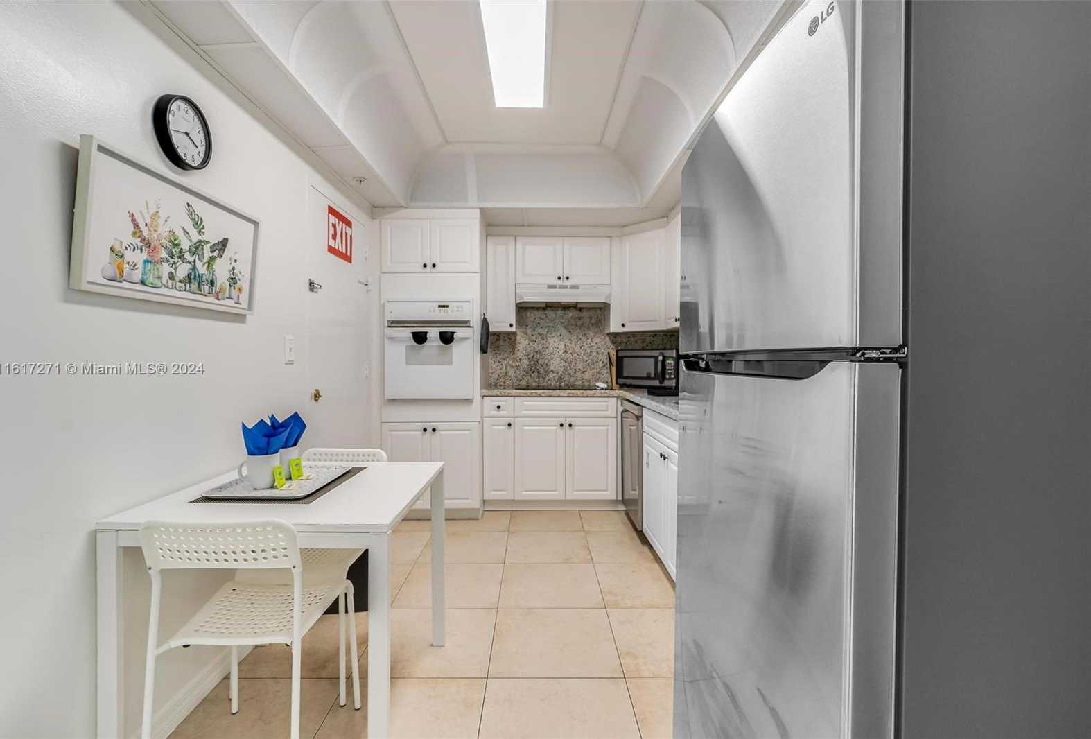 Small Image of 3801 SOUTH OCEAN DR #9T, Hollywood Number 9