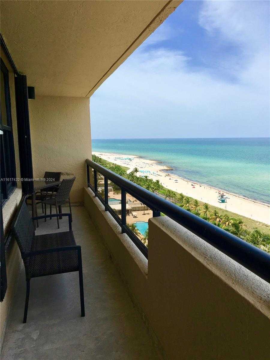Small Image of 2555 COLLINS AVE #1711, Miami Beach Number 3
