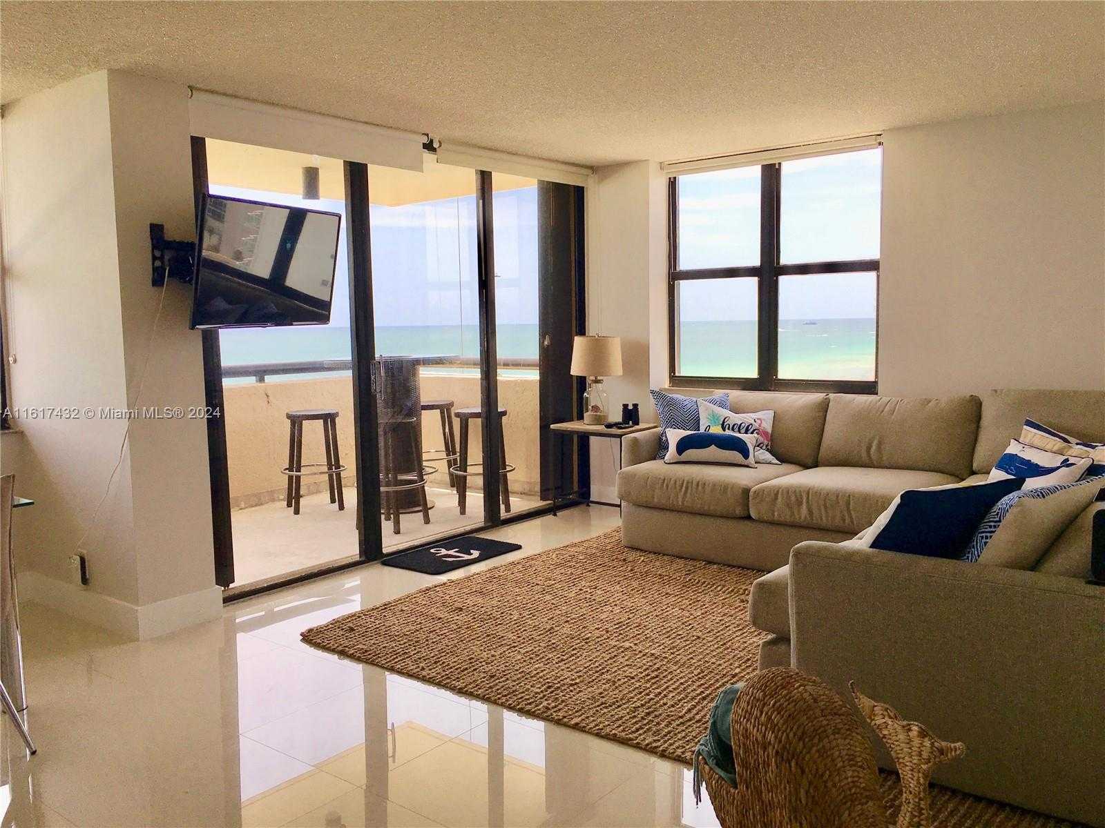 Small Image of 2555 COLLINS AVE #1711, Miami Beach Number 6