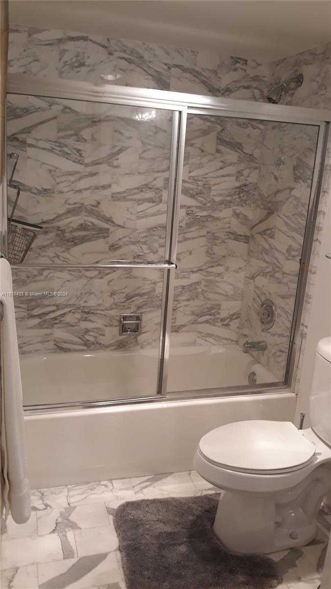Small Image of 2555 COLLINS AVE #1808, Miami Beach Number 12