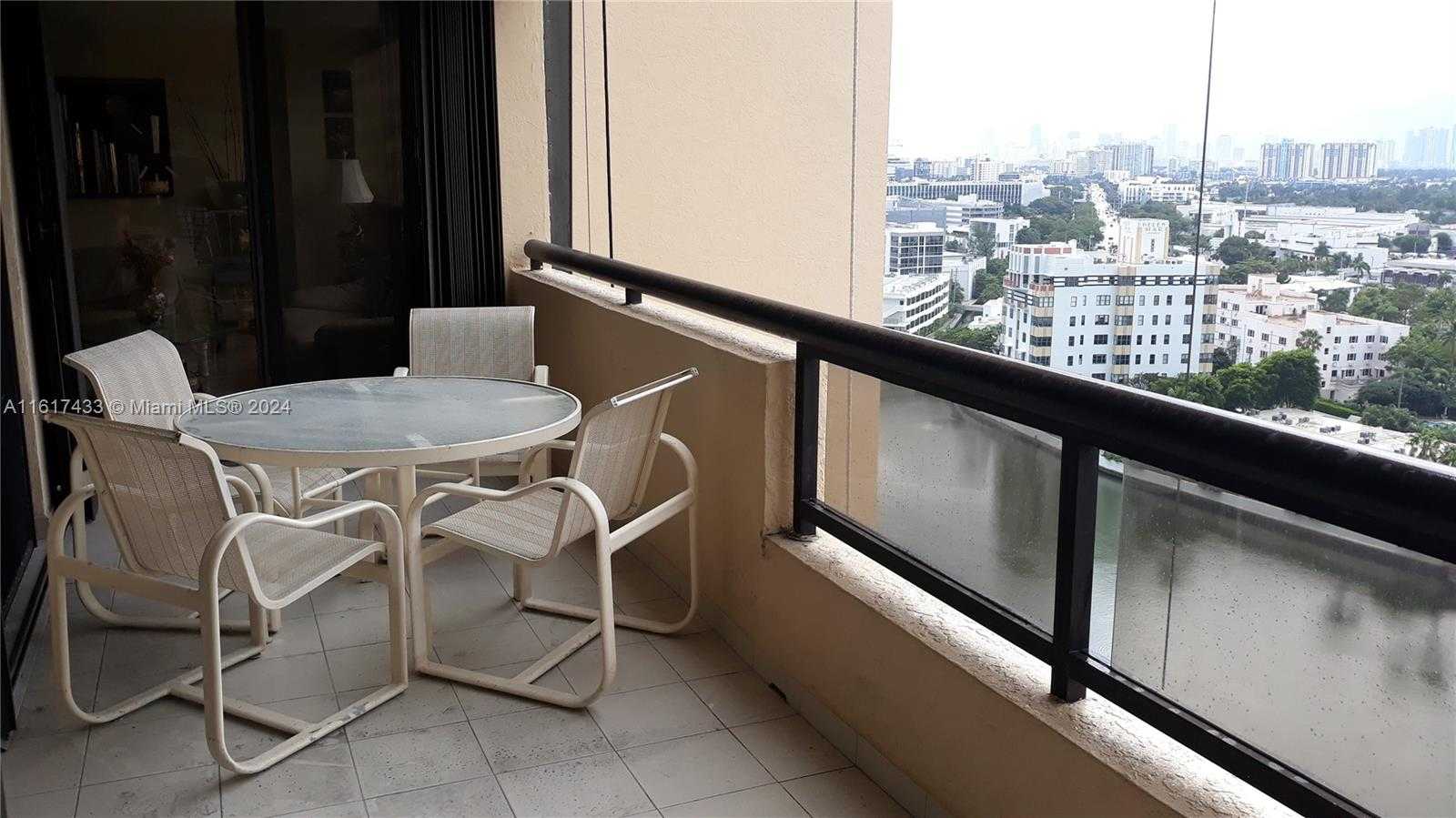 Small Image of 2555 COLLINS AVE #1808, Miami Beach Number 13