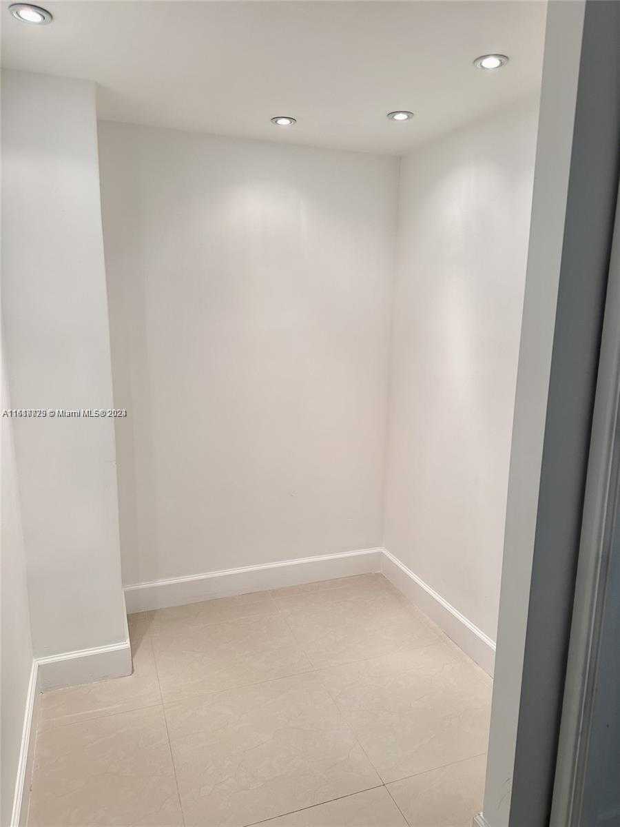 Small Image of 19380 COLLINS AVE #1625, Sunny Isles Beach Number 8