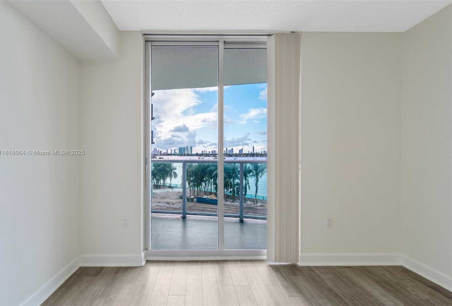 Small Image of 1500 BAY RD #G-0601, Miami Beach Number 17