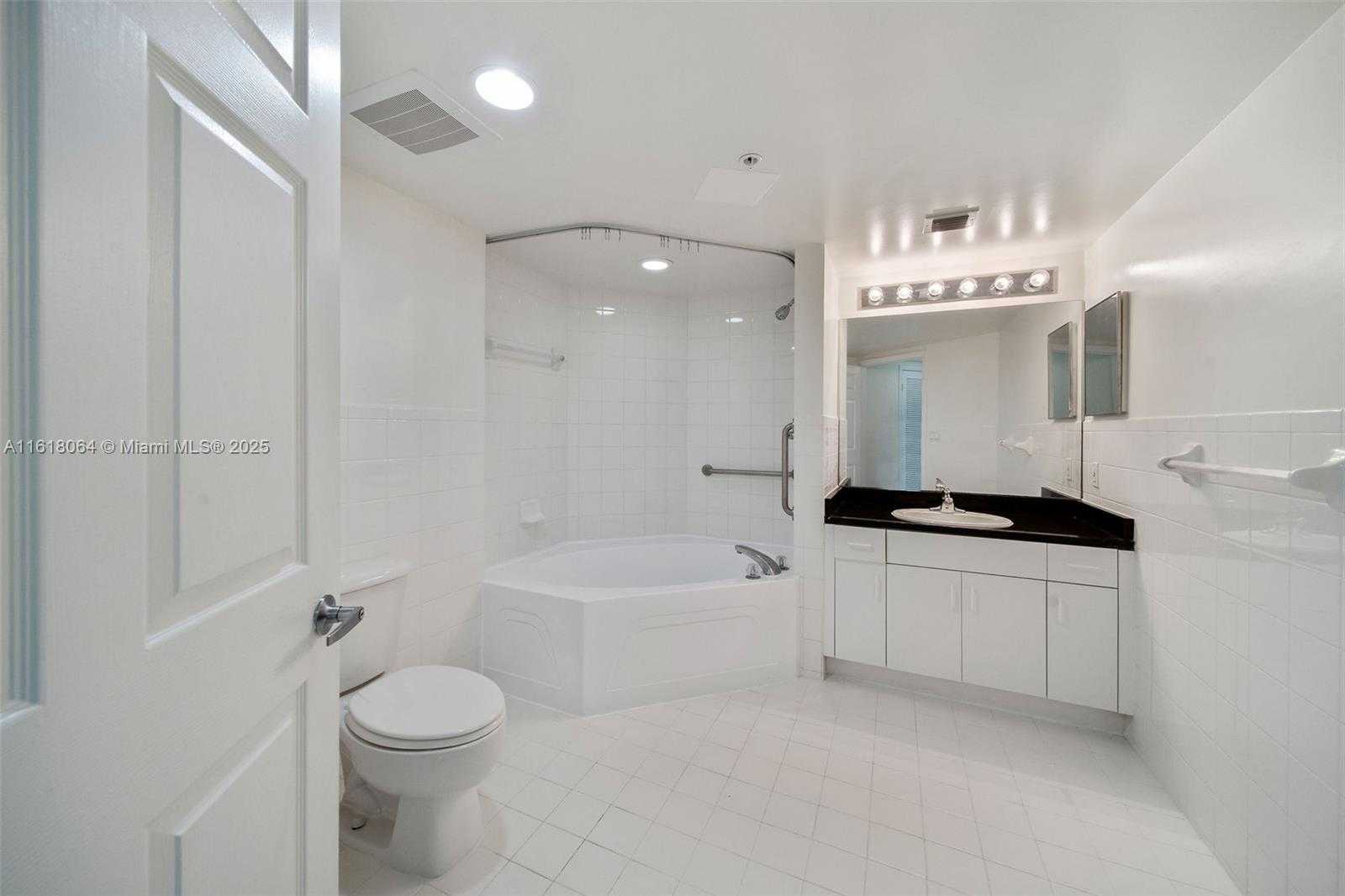 Small Image of 1500 BAY RD #G-0601, Miami Beach Number 23